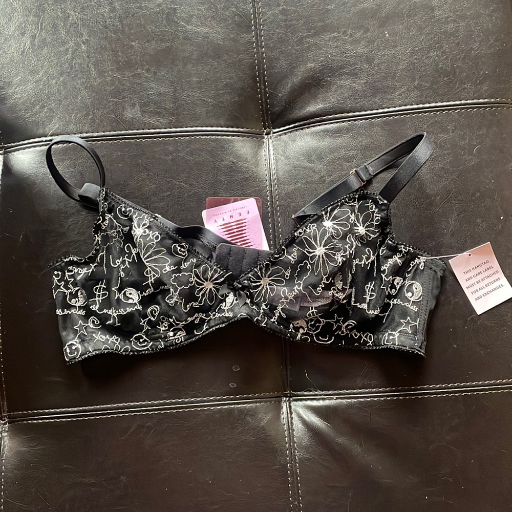 Savage X Fenty Bra Rihanna NWT Sz 40C